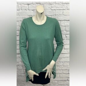 LOGO BY LORI GOLDSTEIN GREEN LONG SLEEVE SWEATER SIZE S